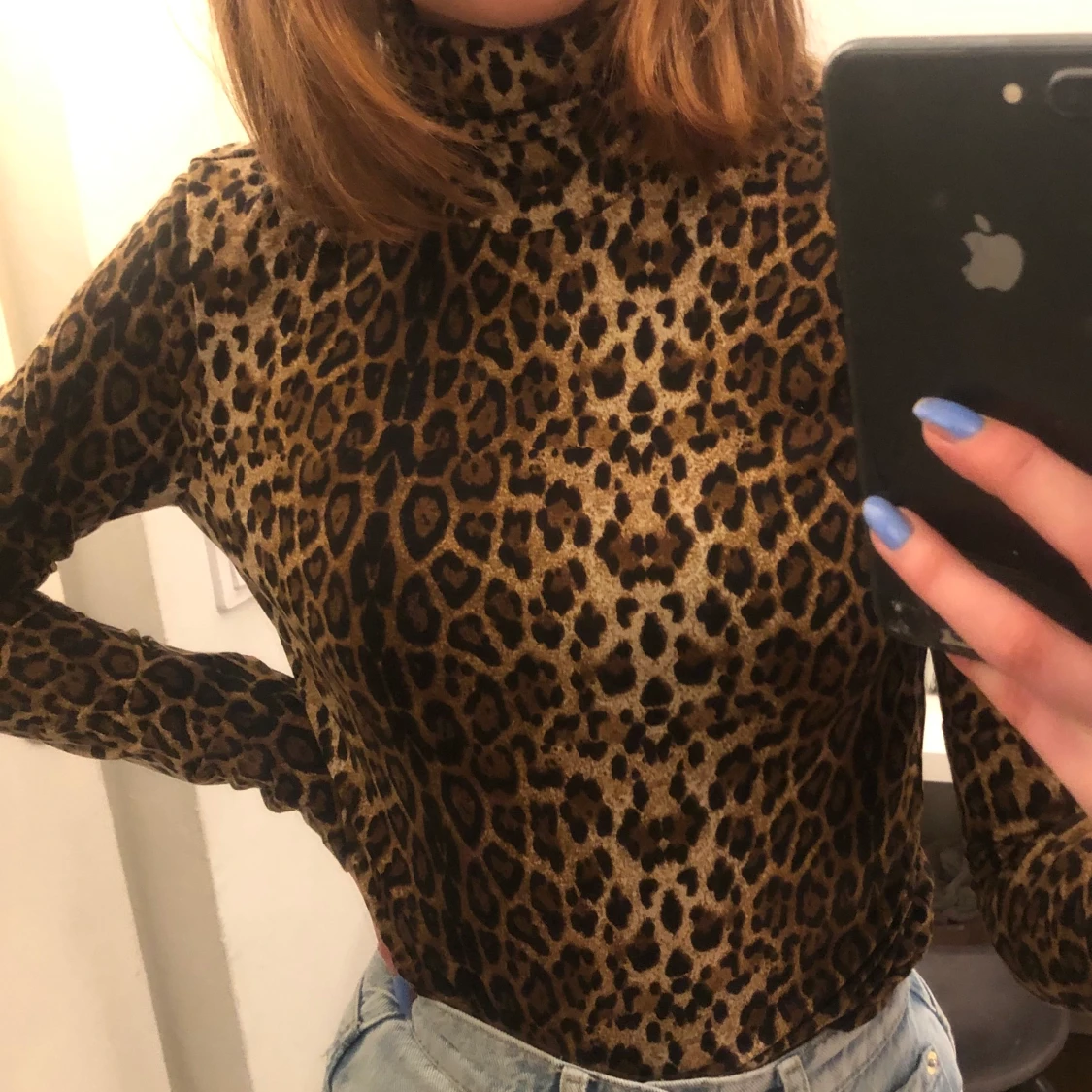 Fin oanvänd  Leo polo top - 90