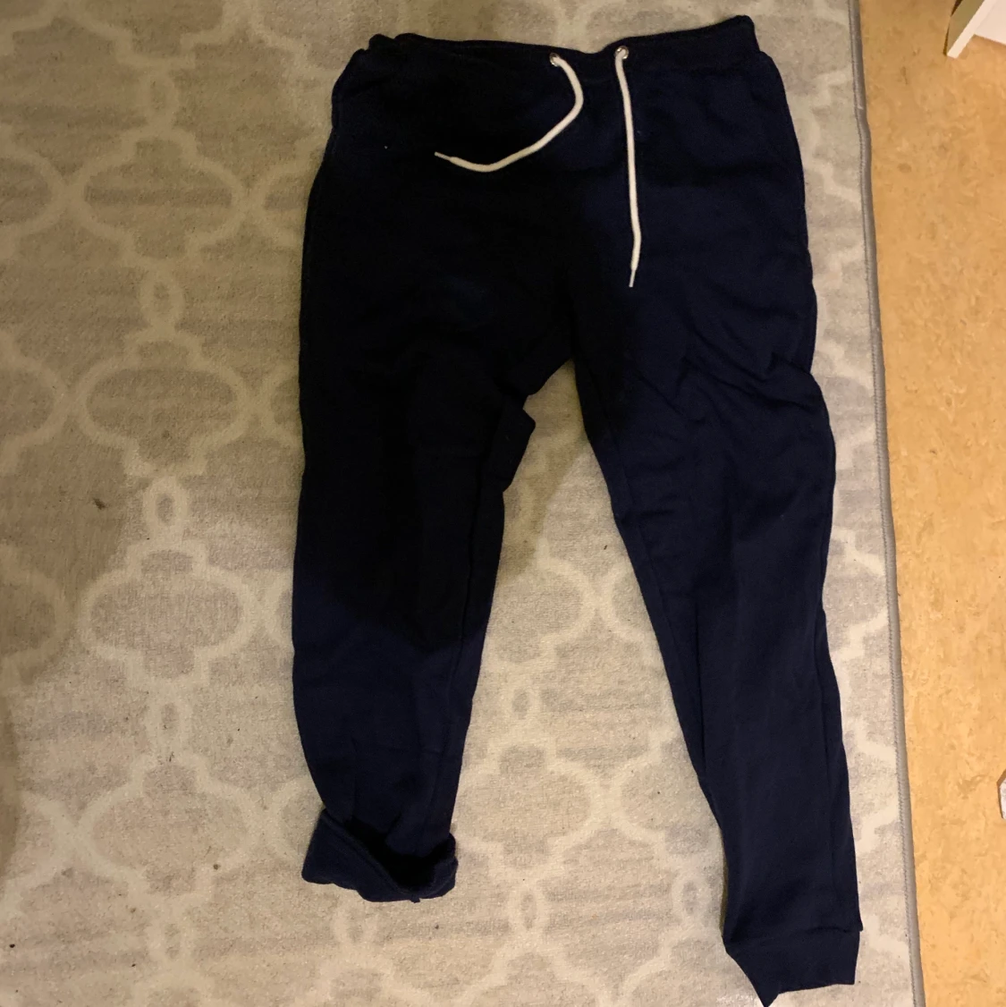 Mörkblå mjukisbyxor
