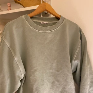 Sweatshirt ifrån Åhléns ”WERA” - Storlek s