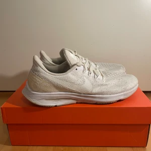 Nikeskor - Nike Pegasus 35. Använda men i fint skick! Nytvättade och impregnerade :))