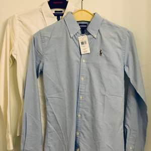 Säljer aldrig använda Ralph Lauren skjortor i XS/34. 150kr/st. 