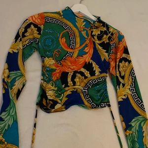 Open back top 💚 - Fin top i mycket bra skick, använd endast 1 gång✨strl S. 🤍fashionnova🤍