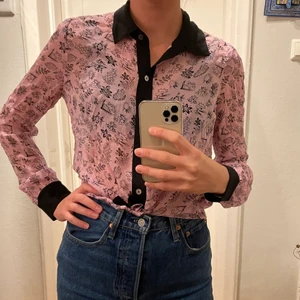 Skjorta/blus Diane von Furstenberg  - Fin topp i silke, använd en gång!