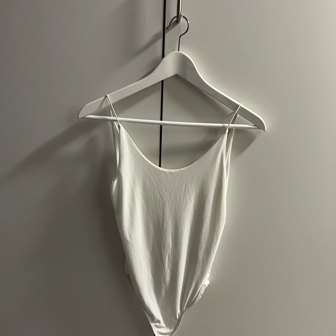 Linnen i mörk rosa och vit  - 90