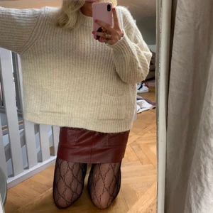 Stickad tröja  - Stickad tröja från Zara, as skön och sticks inte. (lånade bilder)