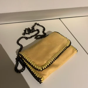 Gul väska - Stella McCartney inspirerad väska. Knappt använd.