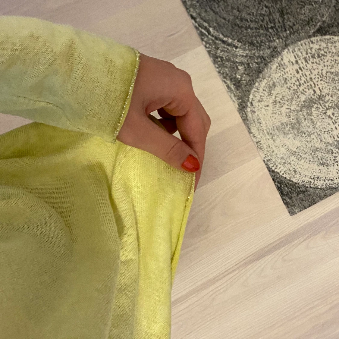 Glittrig grön topp  - 90