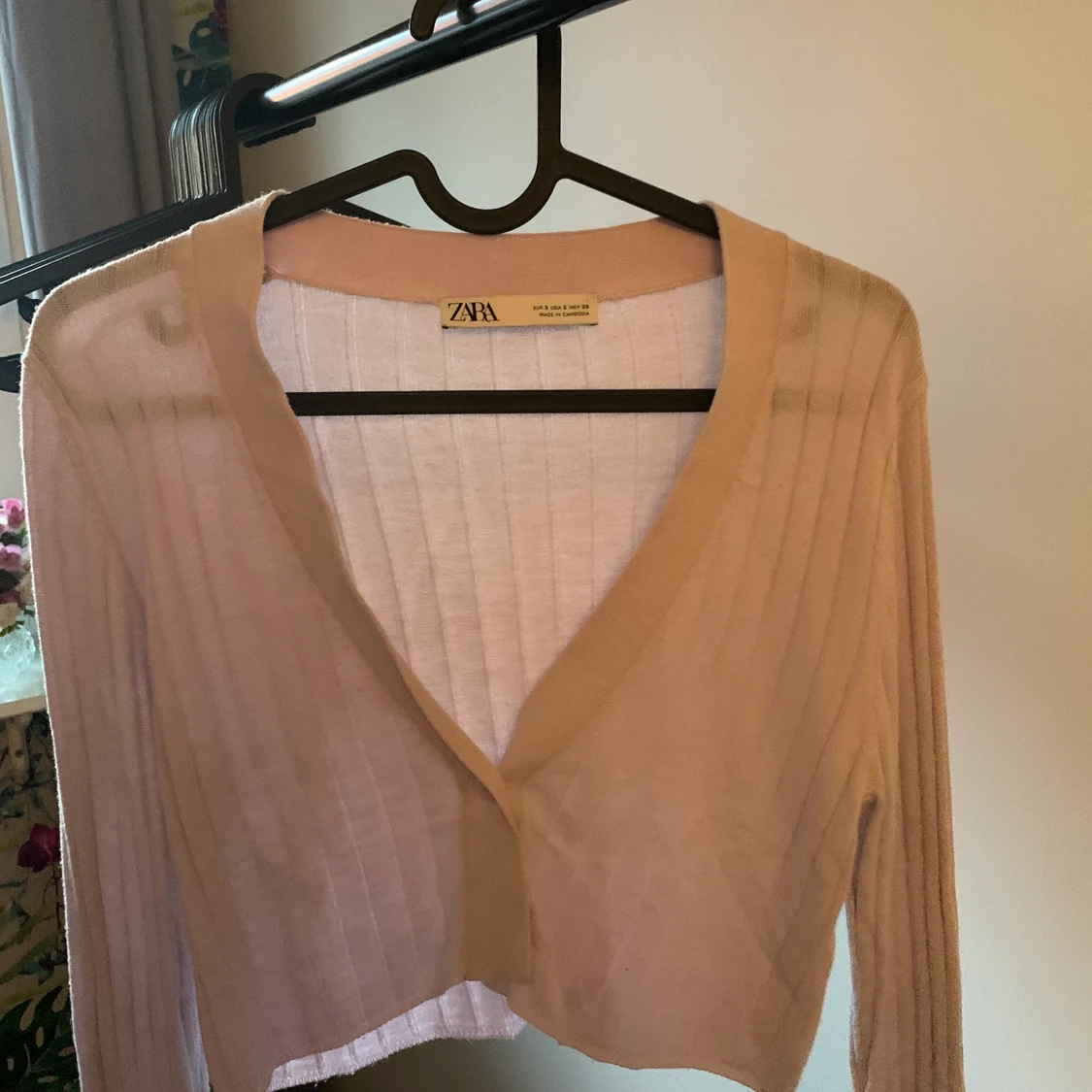 Jättesöt lila kofta från zara