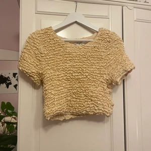 NA-KD blus/topp - Fint skick, använd fåtal ggr