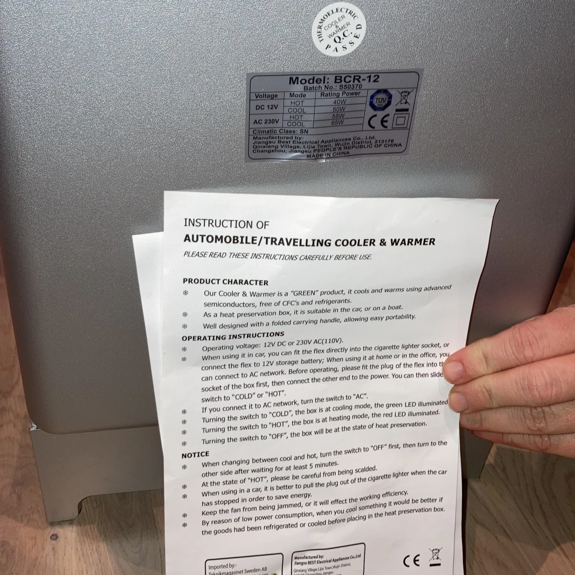 Mini kylskåp och värmeskåp.  - 91