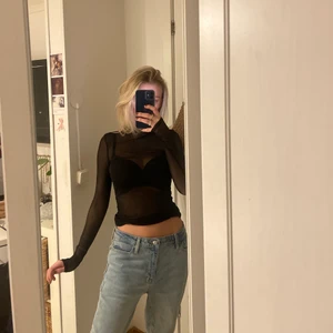 Meshtröja, strl xs  - As ball meshtröja från ginatricot i storlek XS. Perfekt till fest/utgång✨🥂 men även till vardags med kanske en stickad tröja över? Hur snyggt!😍