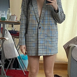 Hm kavaj  - Jättefin kavaj från Hm💕 använd fåtal gånger, säljer pga att den inte kommer till användning💕