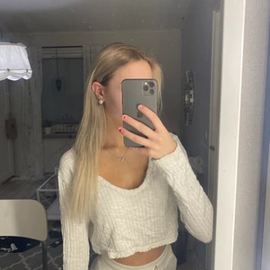 Tröja Nakd - Superfin kortare tröja från nakd i storlek xs, 50 kr plus porto! 