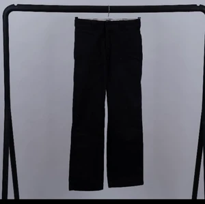 DICKIES - byxor svart - Storlek: 28 x 30