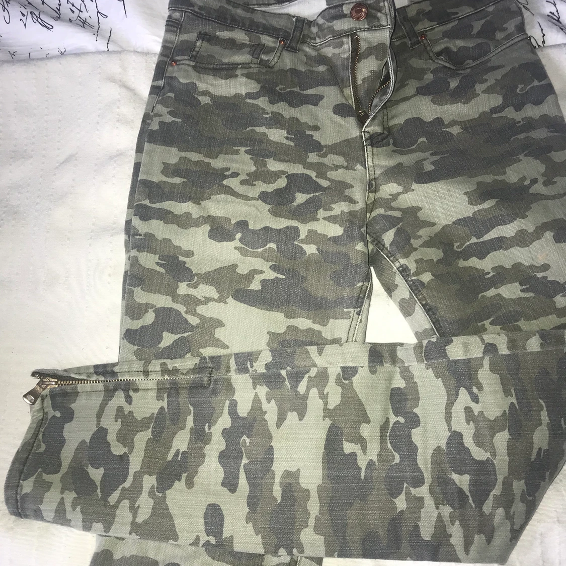 Militär gröna kamouflage byxor  - 90