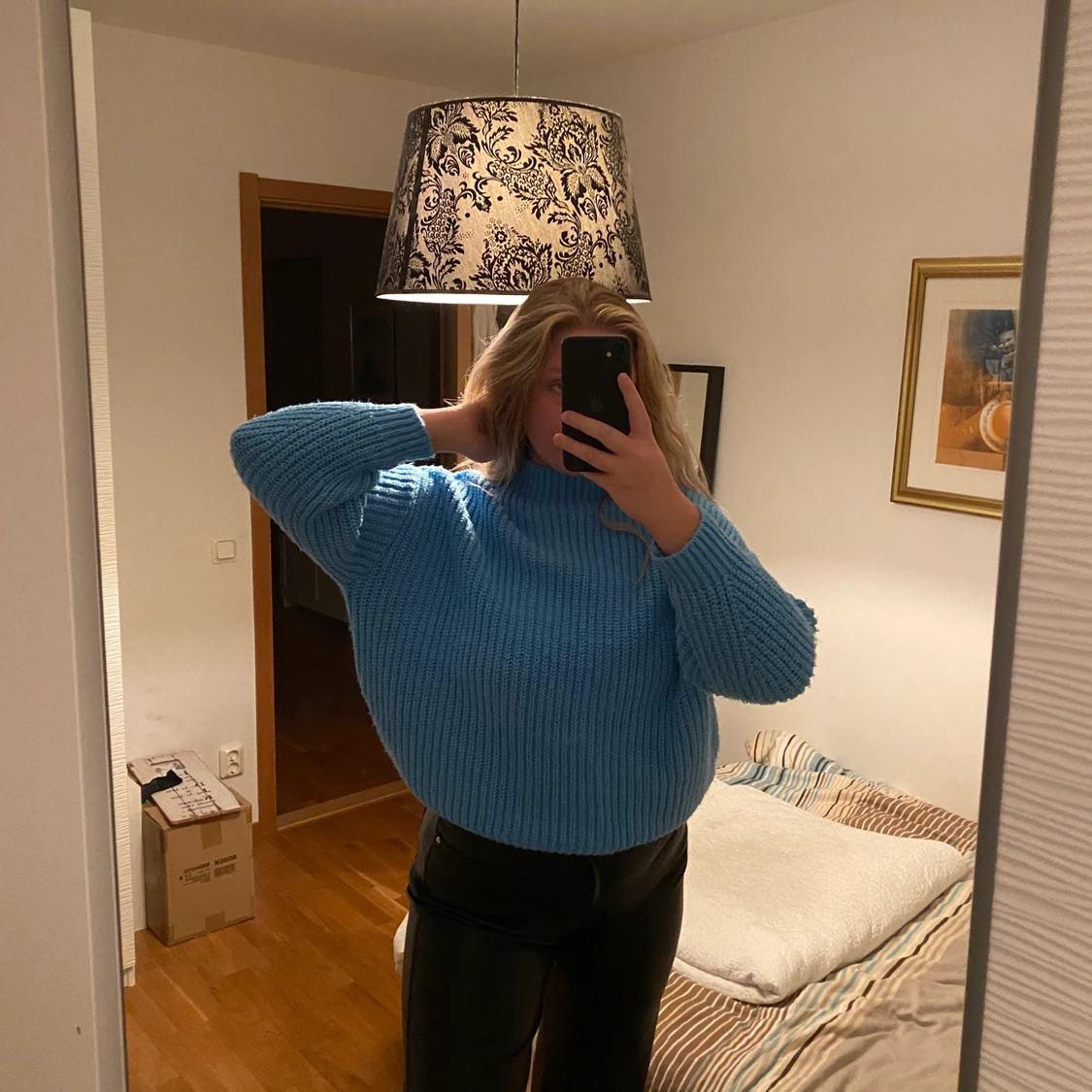 💙Blå stickad tröja från MANGO🤍