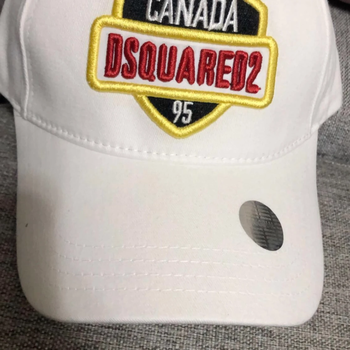  Helt ny Dsquared2 keps - 90