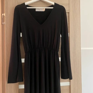 Klänning från ivyrevel - Klänning från ivyrevel i storlek S❤️