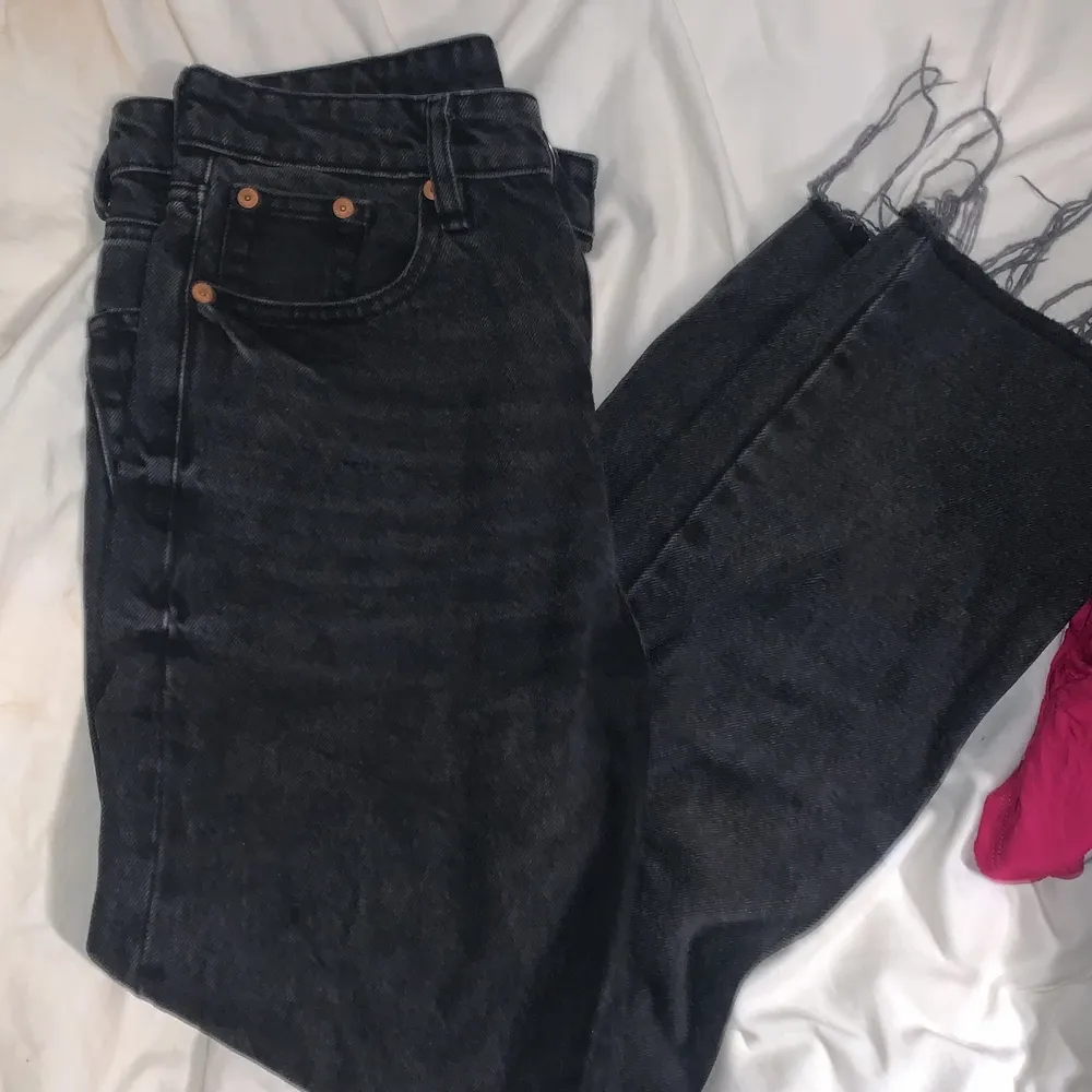 Zara jeans i storlek 36, fint skick. Jeans & Byxor.