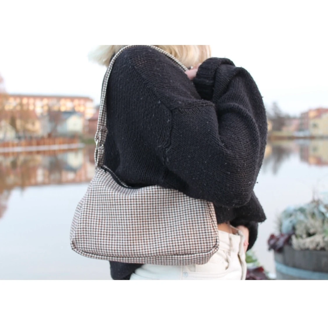 Schackrutig väska  - 90