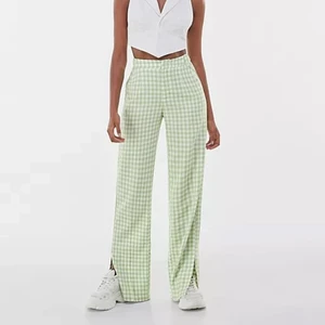 Rutiga byxor  - Säljer dessa somriga och fina byxor från bershka som jag knappt använt 💚 100kr + frakt 