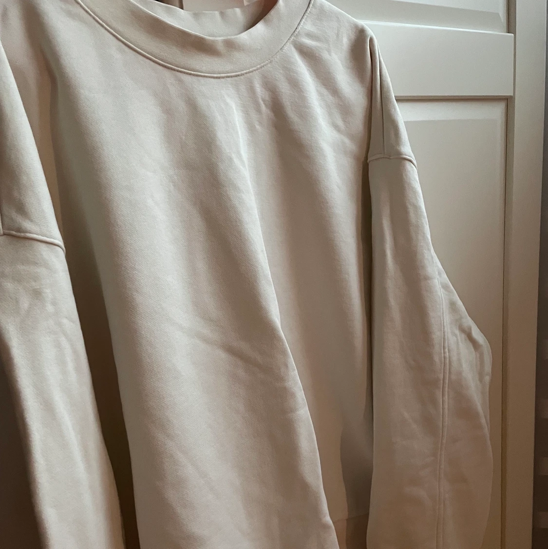 Vit sweatshirt från weekday