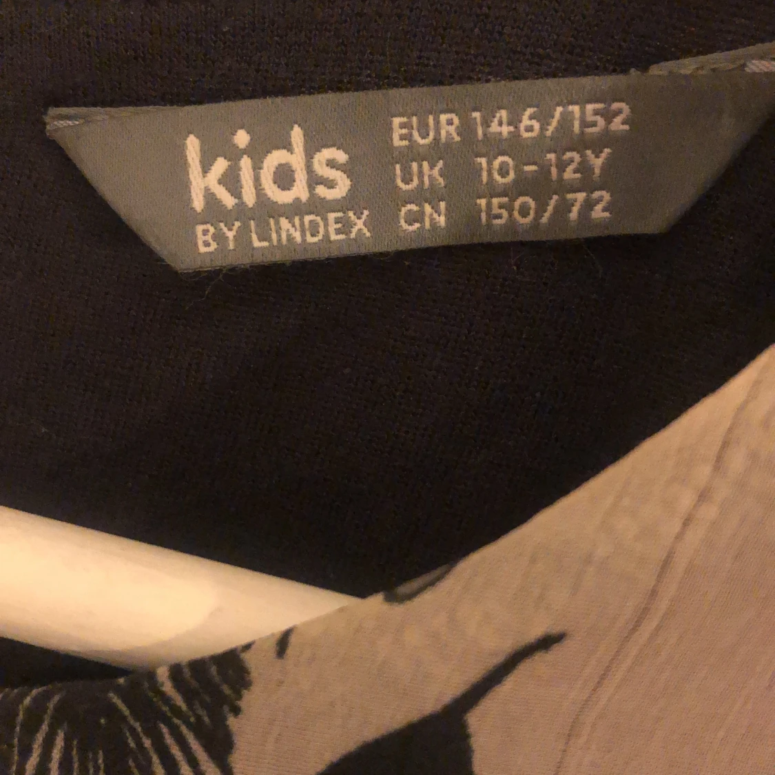 Tröja från Lindex - 91