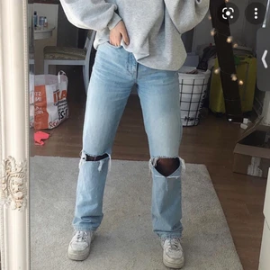Gina jeans  - Säljer mina jätte  fina jeans från ginatrico i st 30/32 som tvär inte kommer till advändnibg längre.💞