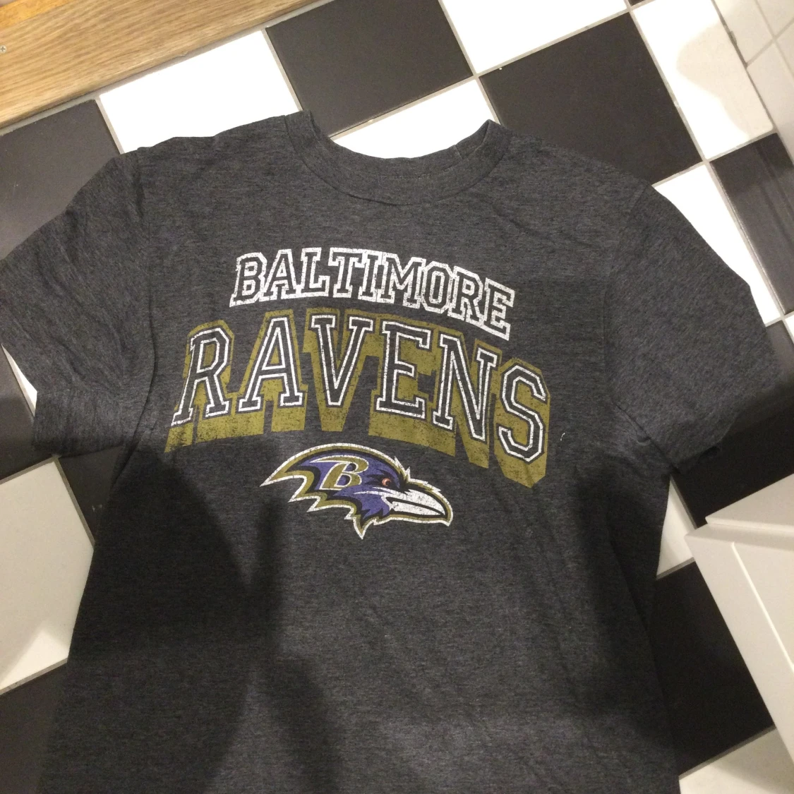 En grå tröja i stl S - 90