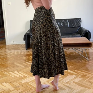 Vintage Leopard Skirt  - Flowy silk skirt 🐆