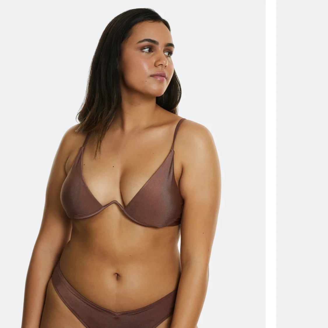 Oanvänd bikiniöverdel 