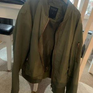 Bomber jacka - Bomber jacka från Lager 157 storlek S, knappt använd