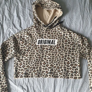 Hoppas Hoddie - Väldigt bra skick, säljer då jag inte anvämder den längre