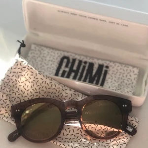 Chimi eyewear 003 Coco  - Säljer dessa glajjor då jag inte använder dom! Bra skick inga defekter💞