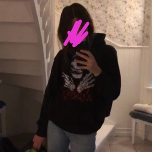 Misfits hoodie - Misfitshoodie, bra skick och använd antal gånger. :)