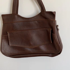 Cool väska - Säljer denna coola väskan med en otrolig vintage-look, då den inte har kommit till användning!