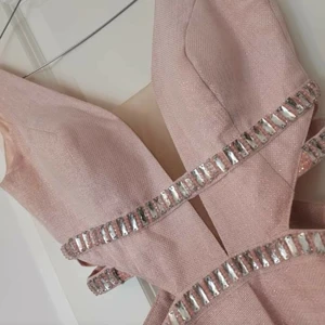 Festklänning, balklänning , klänning - Jätte fin klänning använd en gång .