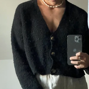 Stickad kofta - Fin kofta perfekt till sommarkvällar! 