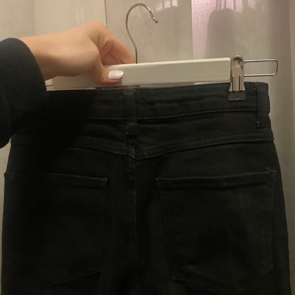 Svarta jeans från madlady, storlek 34 längd 32. Jeans & Byxor.