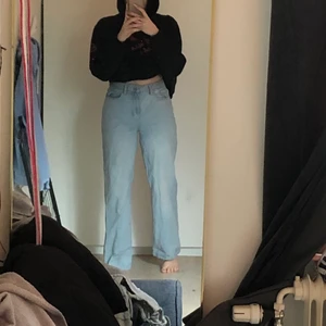 Jeans - Ljusblåa jeans från lager 157 används aldrig 