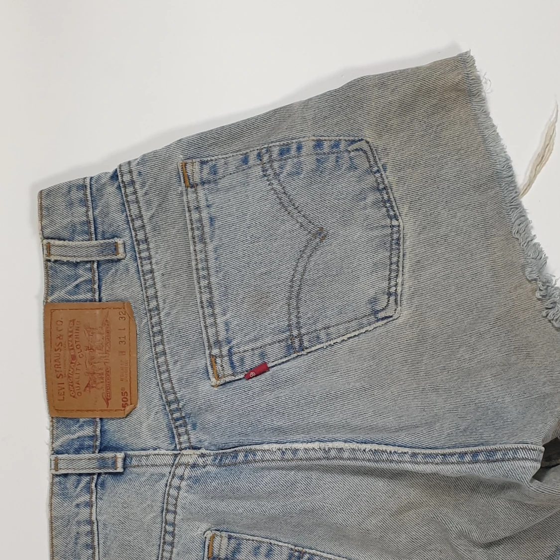 Avklippta Levi's shorts - 91