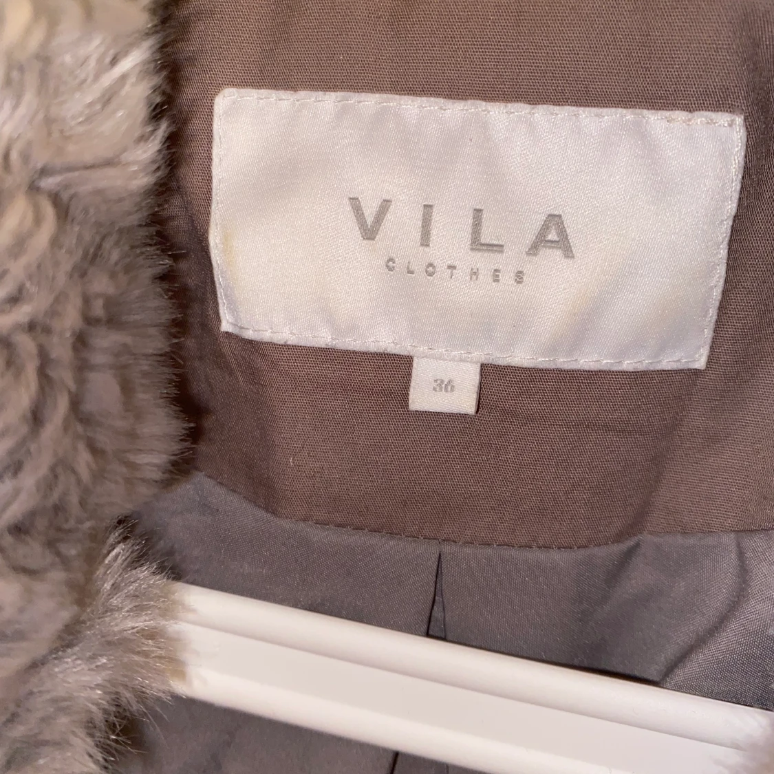 Vila Pälsjacka o-ekta, storlek S - 90