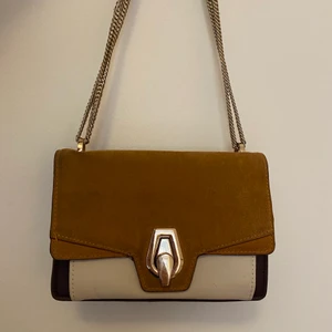 Handväska - Gammal favoritväska från Mango 