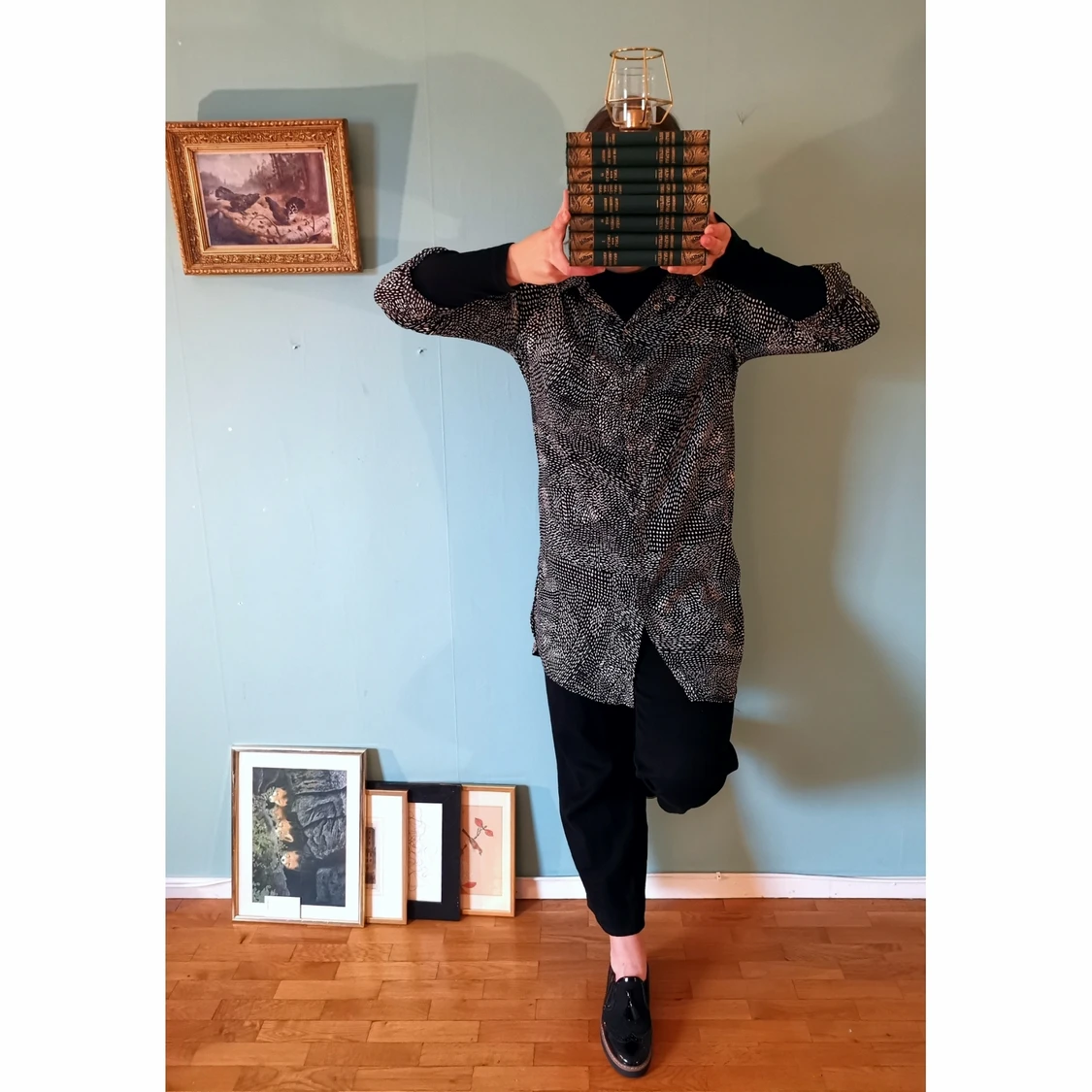 Mönstrad lång skjorta strlk M