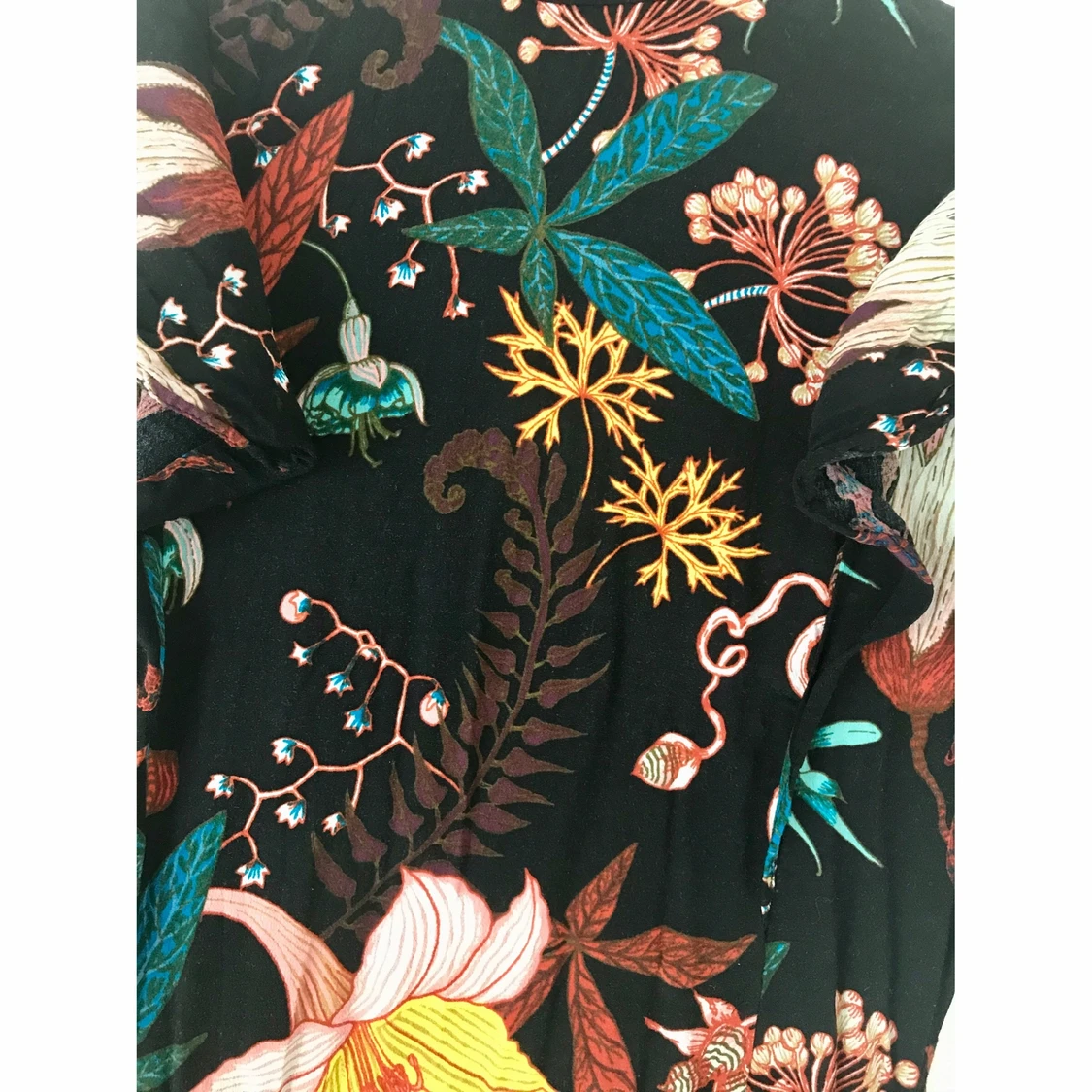 Fantastisk blommig sommar vår klänning strl 36 - 90