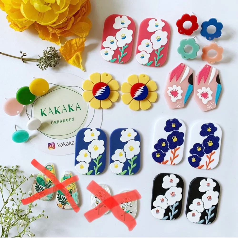 följ min Instagram att kolla in alla trendiga örhängen :) @ kakaka.se 🙌🏻🙌🏻🙌🏻🙌🏻 stödja småföretag ❤️. Accessoarer.