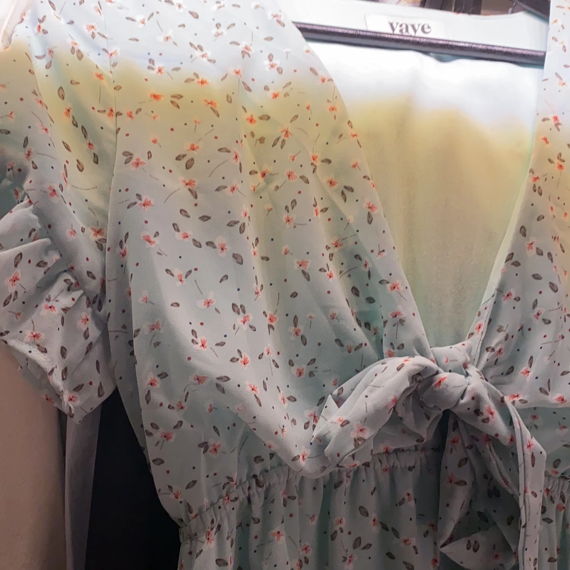 Blommig klänning  - 91