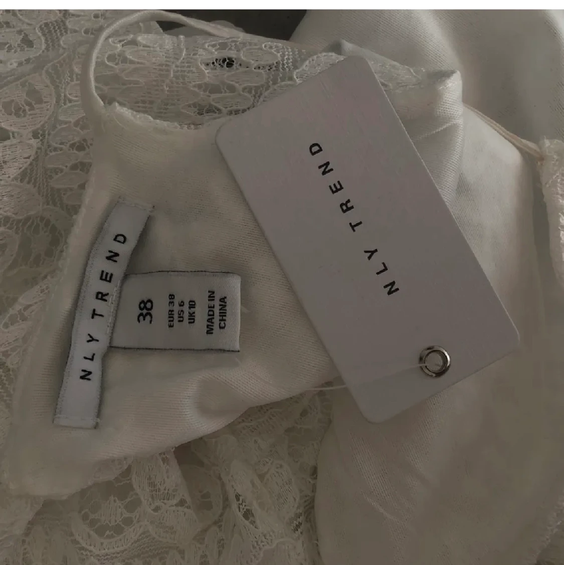 Oanvänd klänning - 91