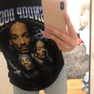 Säljer min SnoopDogg t-shirt.💫💫