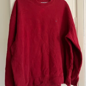 Vintage Tommy Hilfiger sweatshirt XXL  - Vintage sweatshirt from Tommy Hilfiger in XXL. Good condition.